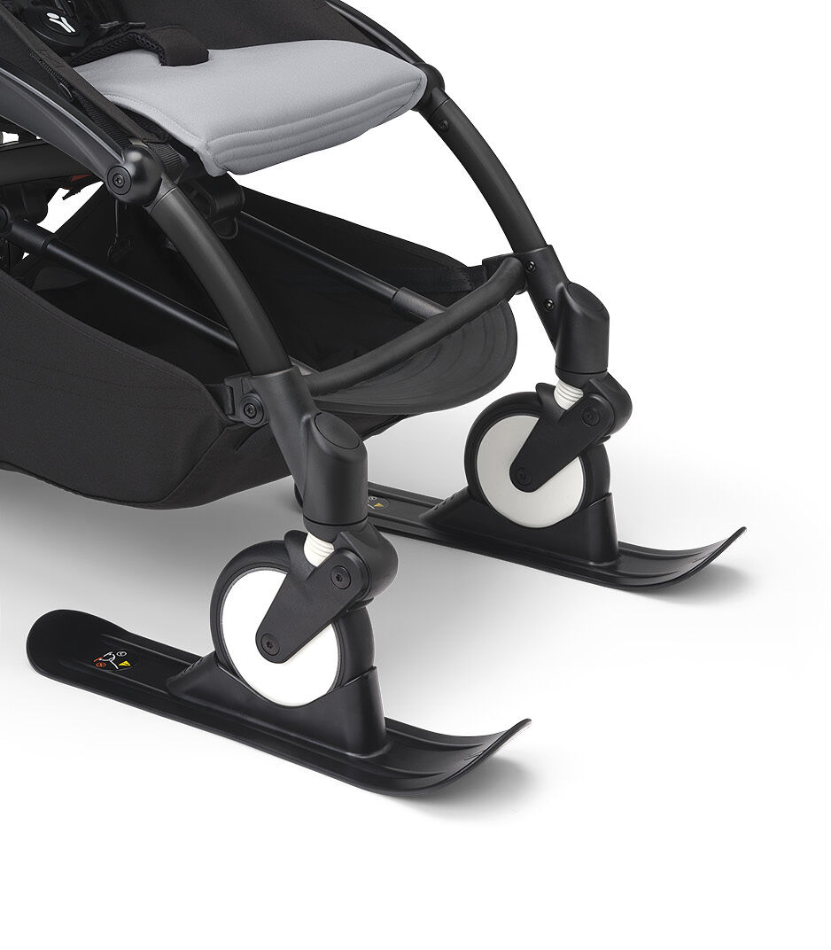 Stokke® YOYO3® 6+ Stone. Black Frame. Ski detail. galery image 1